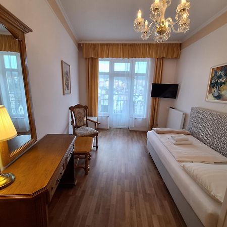Hotel Ld Morava Karlovy Vary Esterno foto