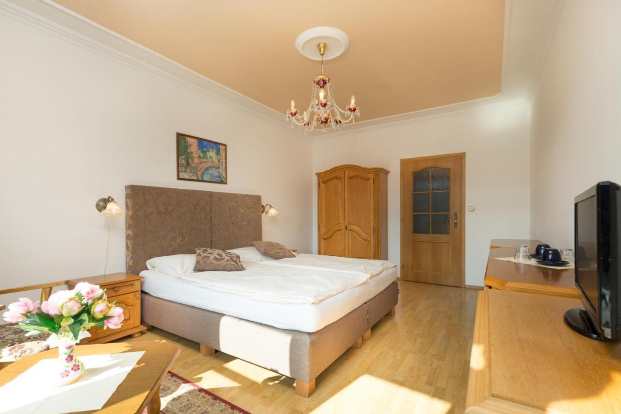 Hotel Ld Morava Karlovy Vary Esterno foto