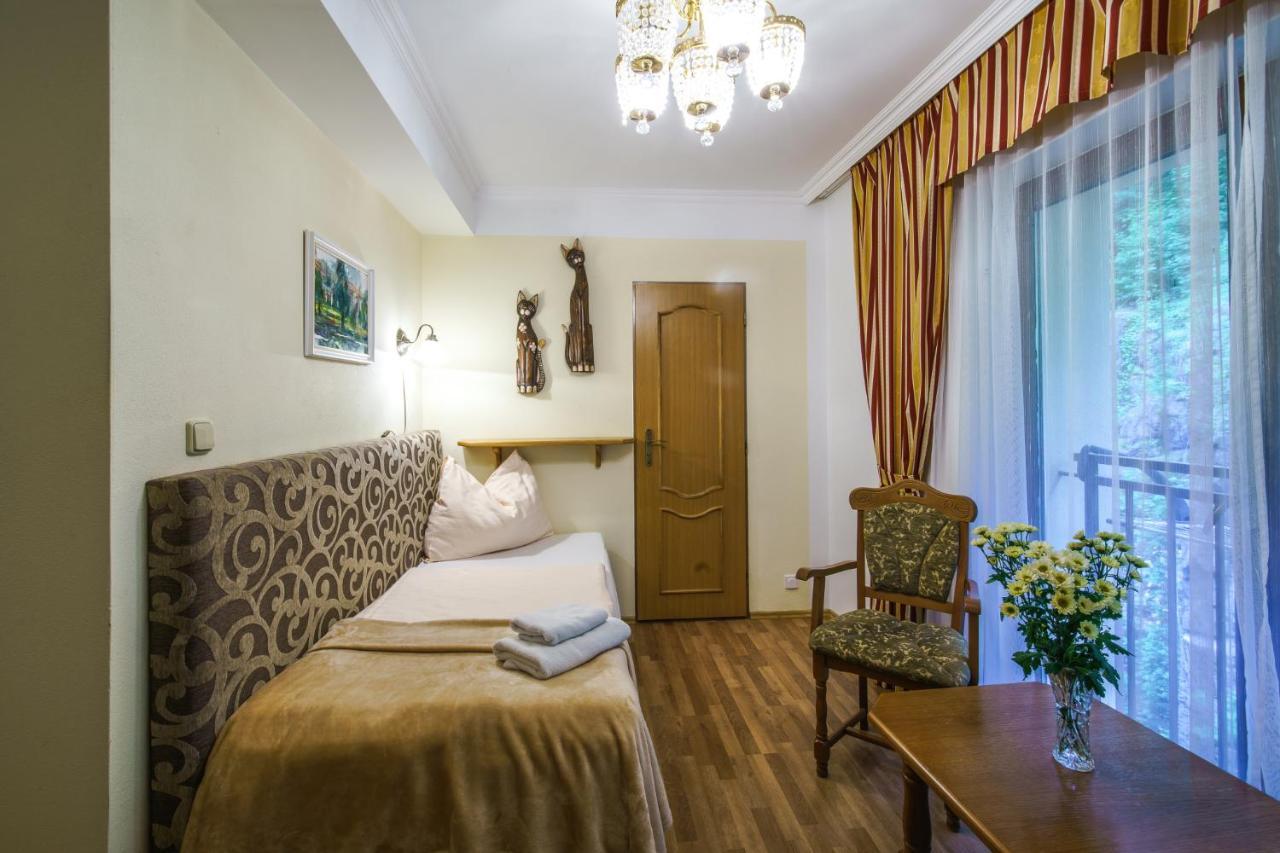 Hotel Ld Morava Karlovy Vary Esterno foto