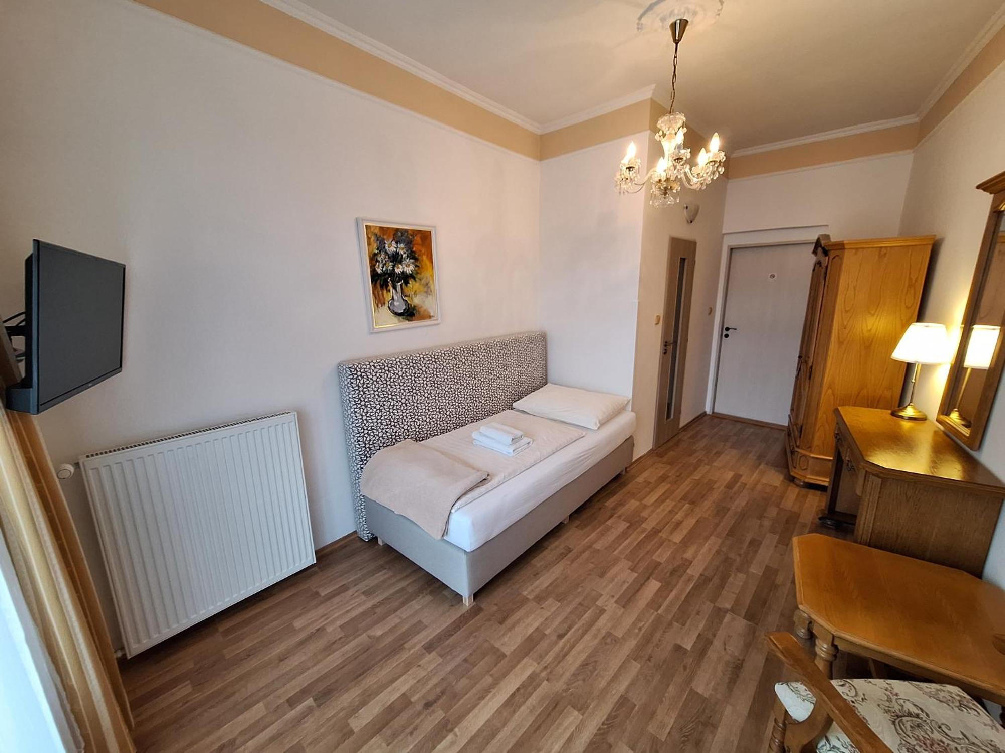Hotel Ld Morava Karlovy Vary Esterno foto